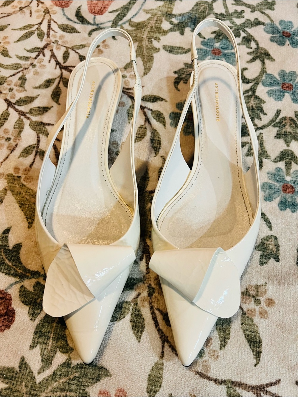 Anthropologie 3D Slingback Kitten Heels Size 39 US 8.5 White Patent Leather